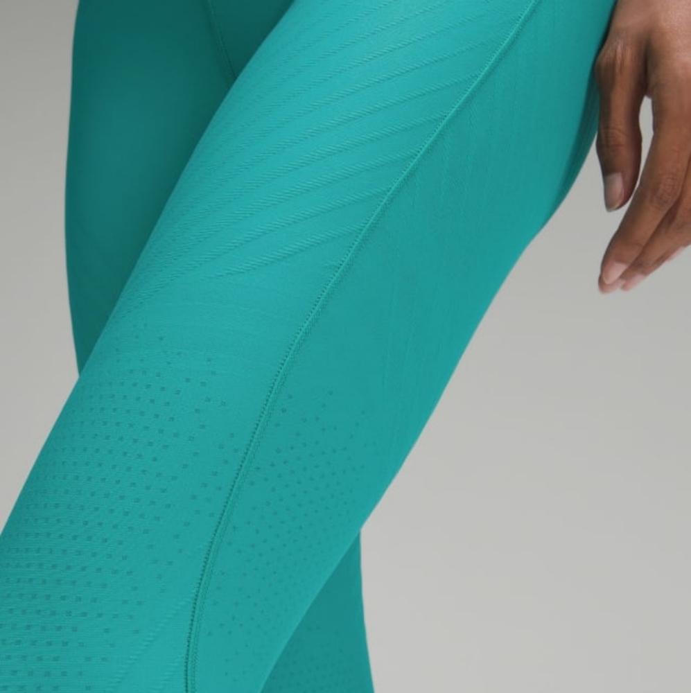 Lululemon SenseKnit Running High-Rise Tight 28" Size 4 - Picture 4 of 12